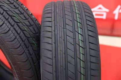 頂刮刮汽配連鎖29周年慶典暨新品輪胎發(fā)布會(huì) 創(chuàng)新驅(qū)動(dòng)，引領(lǐng)汽車(chē)配件研發(fā)新篇章